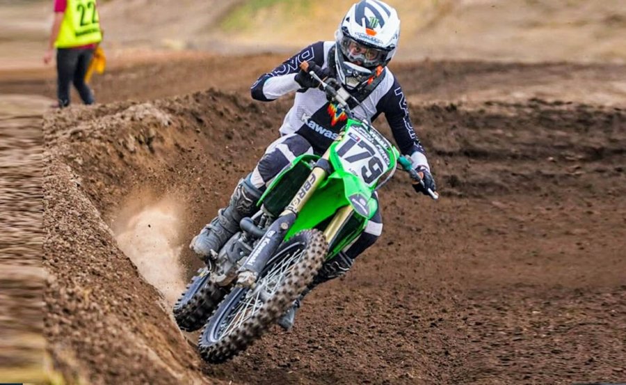 Joaquín Poli estará presente en la categoría MXGP conduciendo una Kawasaki.