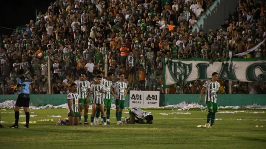 DESCARGOS. Los futbolistas sanjuaninos apuntaron contra los árbitros.