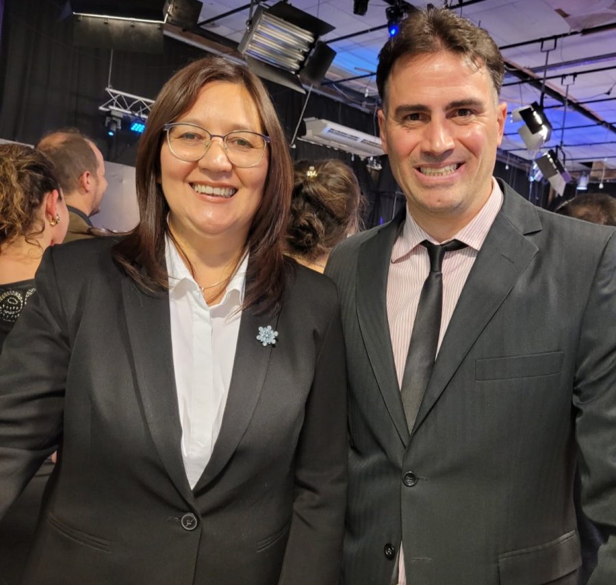 M&oacute;nica Schmutzler y Delvis Bodoira encabezan la lista de candidatos a concejales de Inspirar.