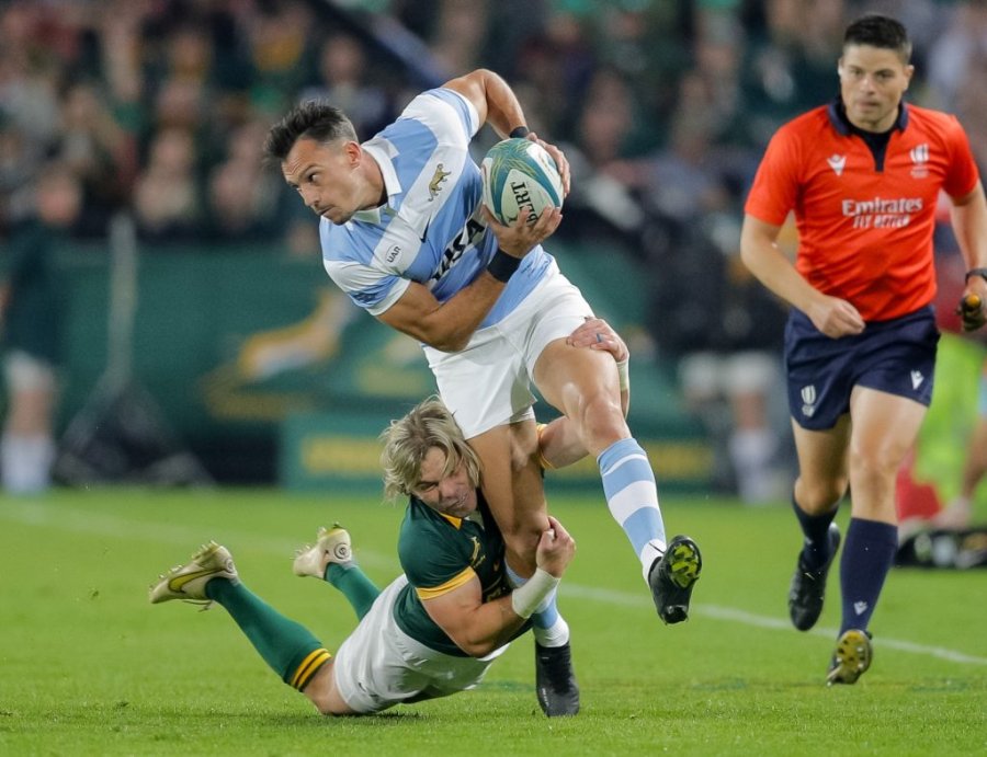 ESCENARIO NEUTRAL. Jugarán un partido en Inglaterra.