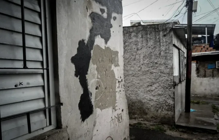 Crimen en Tablada: oscuro asesinato de un trabajador en una cuadra signada por la violencia narco.