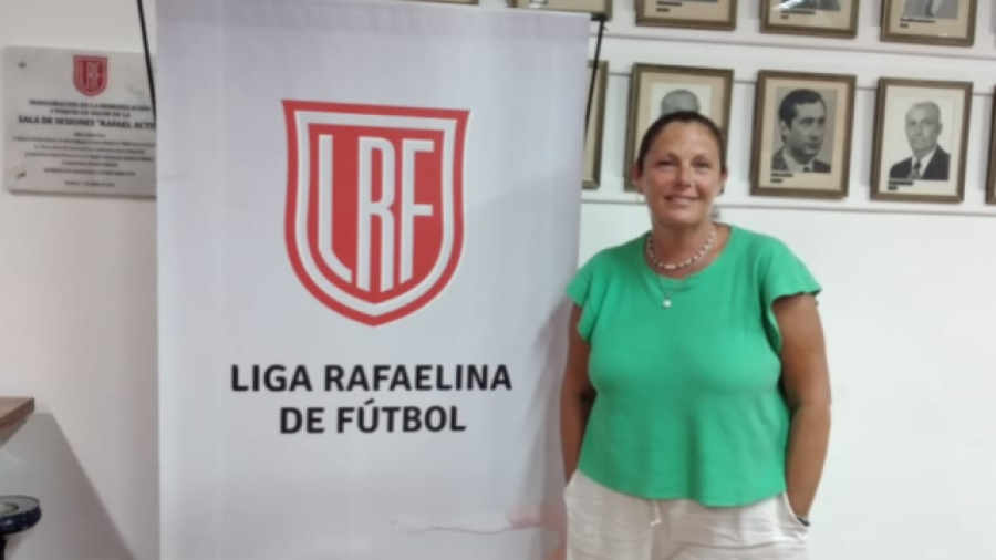 MARINA RIZZO. Integra la Mesa Directiva.