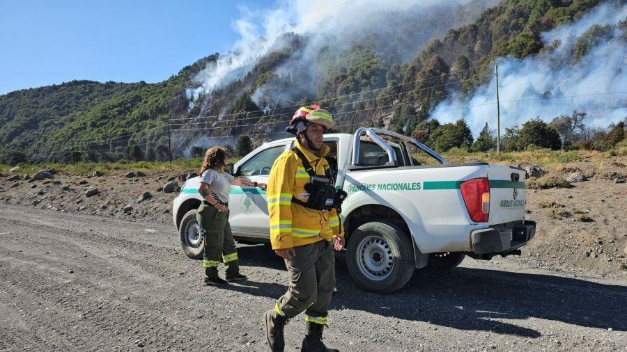 40 brigadistas santafesinos est&aacute;n trabajando en la Patagonia.