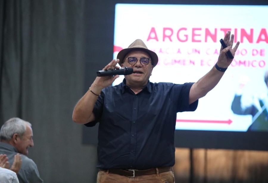 CARISMA. Con su habitual estilo, el economista rosarino convocó a una multitud en la Rural.