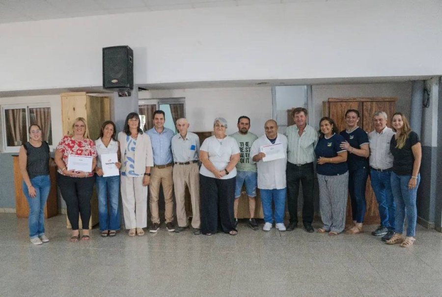 El grupo que participó del reciente acto.