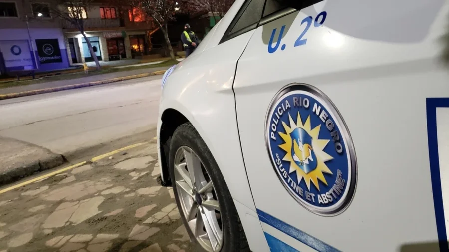 El bebé fue derivado a un hospital para su control y los médicos comunicaron que el golpe no generó daños internos.