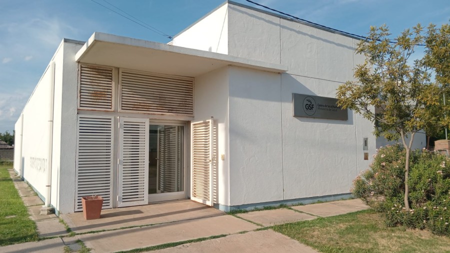 Fachada del efector de salud local.