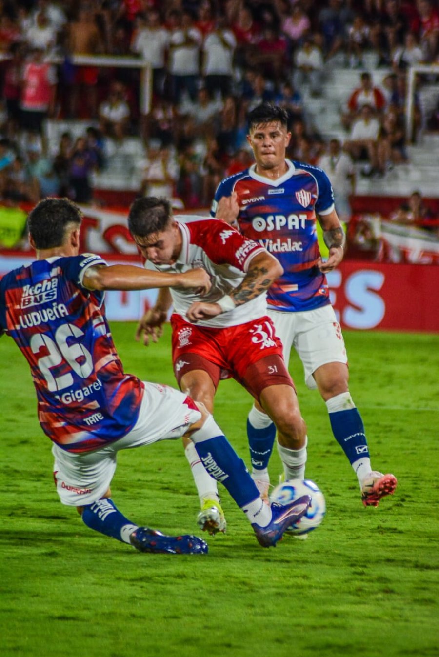 EN EL DUCO. Unión volvió a quedarse con las manos vacías.