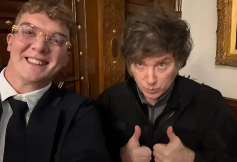 Javier Milei, el presidente de la Nación, junto a Hayden Davis.