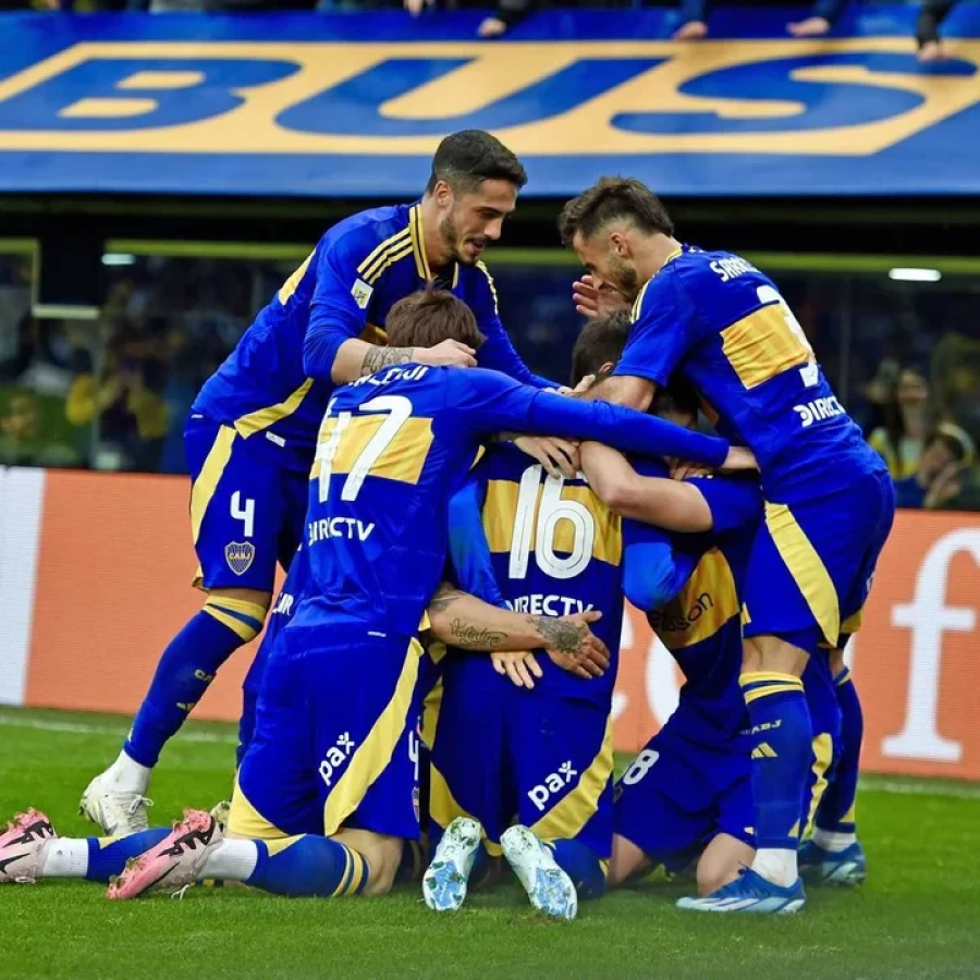 XENEIZES. Van por el golpe en Perú.