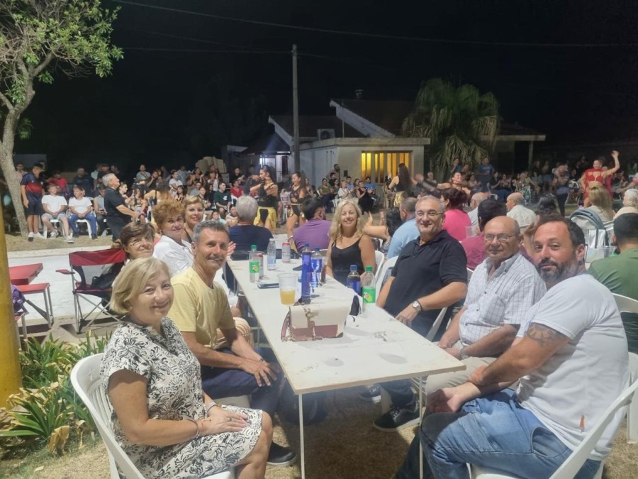 Las autoridades en la noche de carnaval.