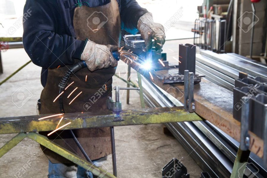 RECUPERACION CLAVE. La actividad metalúrgica subió 1,2% en enero, pero sigue en rojo en sectores estratégicos.