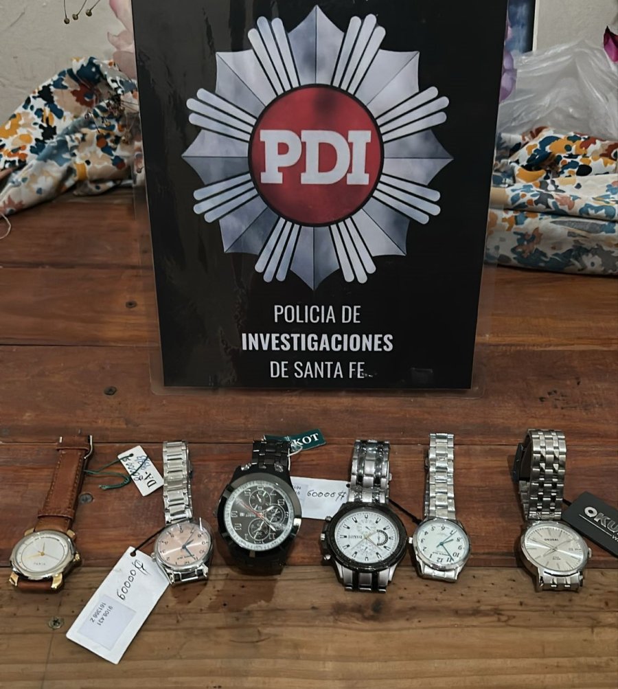 Las joyerías damnificadas son Stronk de Gálvez y Engler de Esperanza.