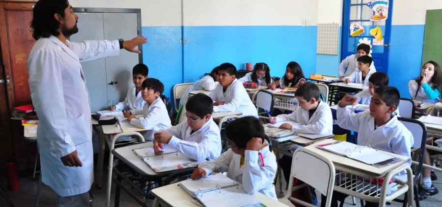 CAMBIOS. A través de un decreto, el Ministerio de Educación confirmó la extensión horaria en Santa Fe durante el ciclo lectivo 2025.