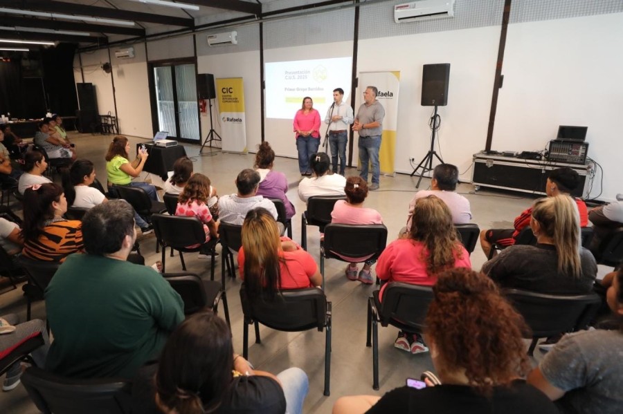 Actualmente cuenta con 75 personas distribuidas en cinco grupos.