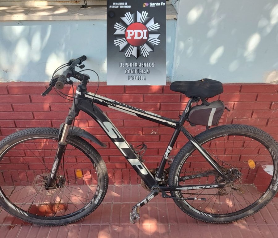 La bicicleta malhabida y luego recuperada por Complejas 5 de PDI.