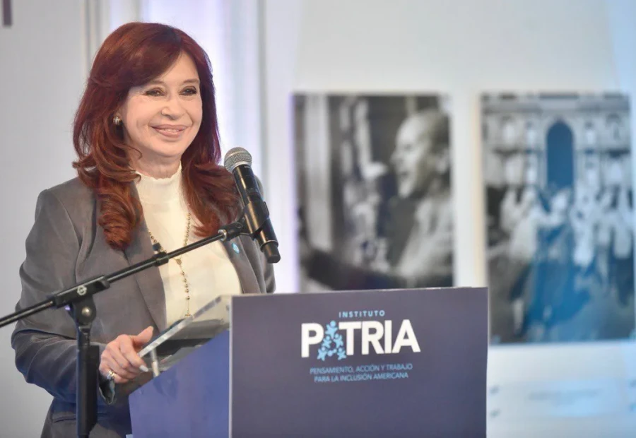 El lanzamiento no cay&oacute; bien en el entorno de la expresidenta.