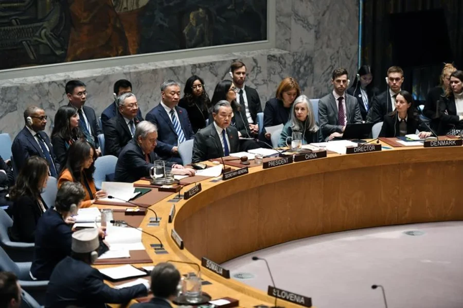 El Consejo de Seguridad de la ONU adoptó una resolución para pedir pronto fin a conflicto Rusia-Ucrania.