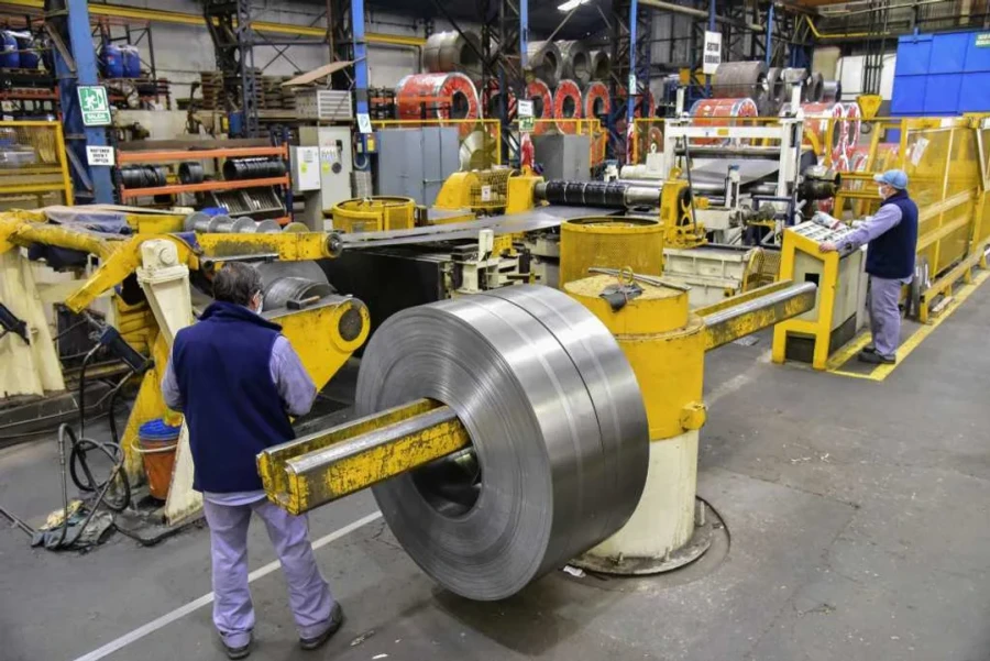 La industria manufacturera impulsa la reactivaci&oacute;n de la industria.