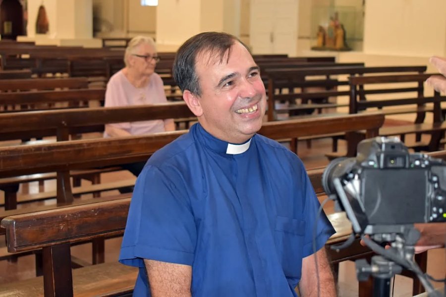 Padre David Retamoso.