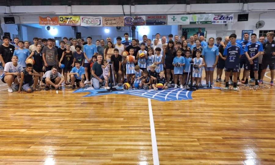 El acto inaugural tuvo lugar anoche.