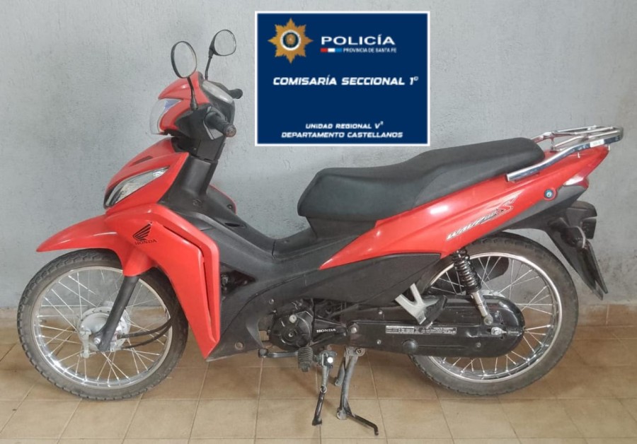 <i>En calle Alvear se encontraba una motocicleta sustra&iacute;da momentos antes.</i>