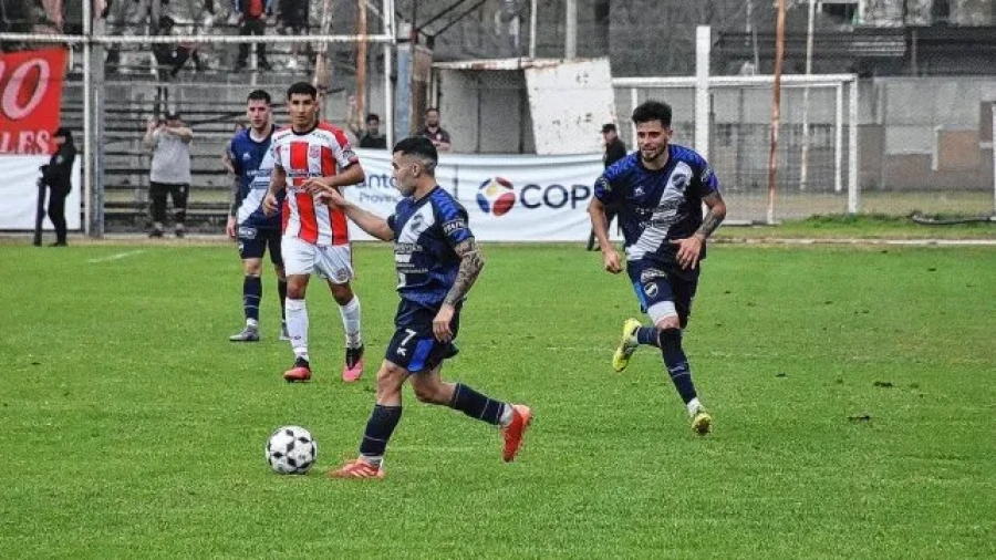 OTROS INCENTIVOS. En 2023 jugaron por Copa Santa Fe. Ahora vuelven a medirse por el Federal.