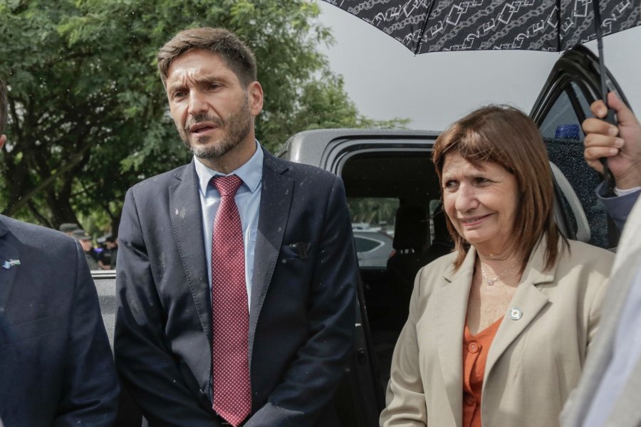 JUNTOS. Maximiliano Pullaro y Patricia Bullrich durante su encuentro en Reconquista.