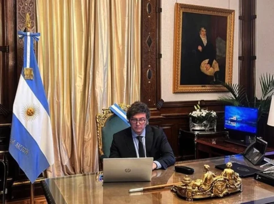 El presidente le pidió a Kicillof que renuncie a su cargo.
