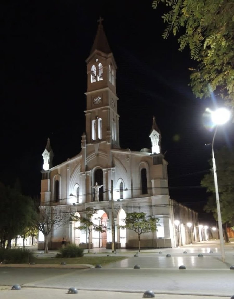 El templo parroquial San Carlos Borromeo.