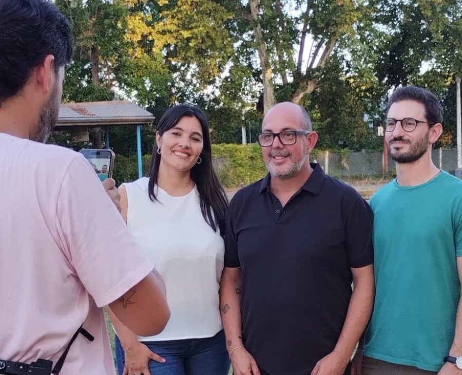 Valeria Carrizo, Alejandro Ambort y Mat&iacute;as Mart&iacute;nez Sella, de la lista socialista Adelante.