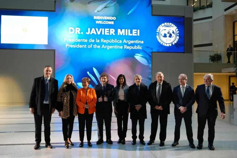 El respaldo del FMI será clave para salir del cepo cambiario.