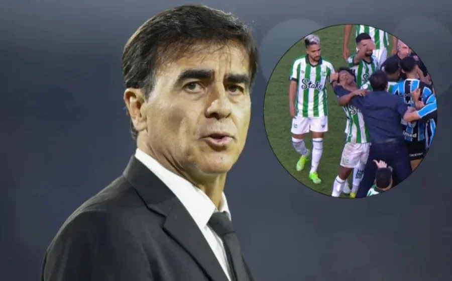 El golpe de Gustavo Quinteros a un futbolista de Juventude.