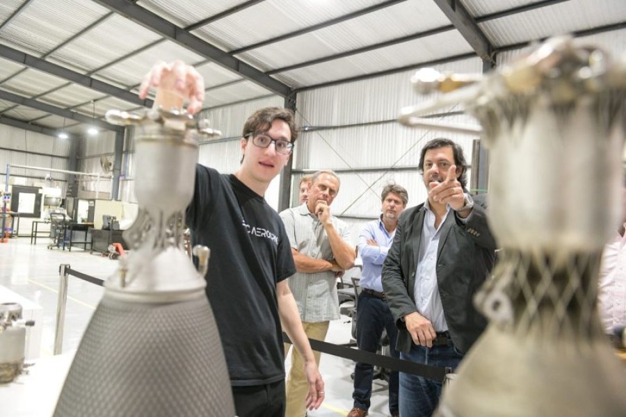 Tecnolog&iacute;a local en un lanzamiento espacial.