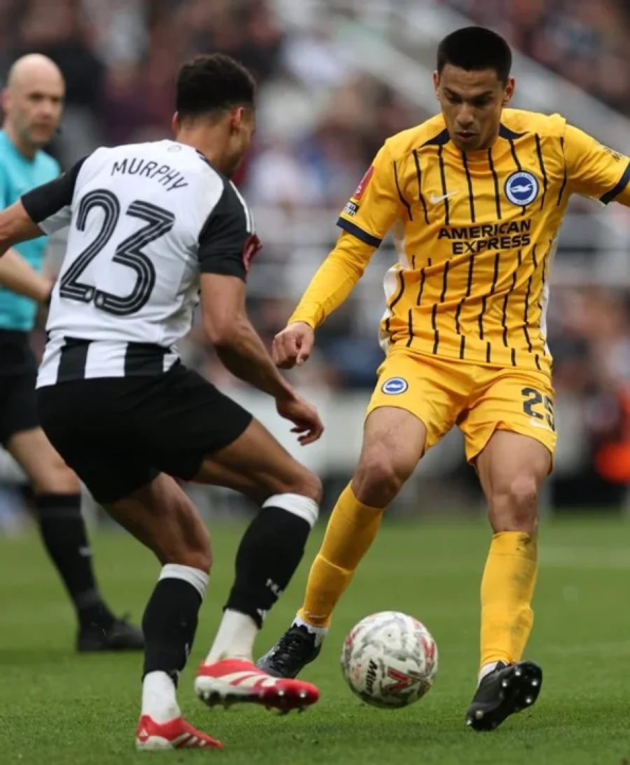 Brighton avanzó a los cuartos de final de la FA Cup.