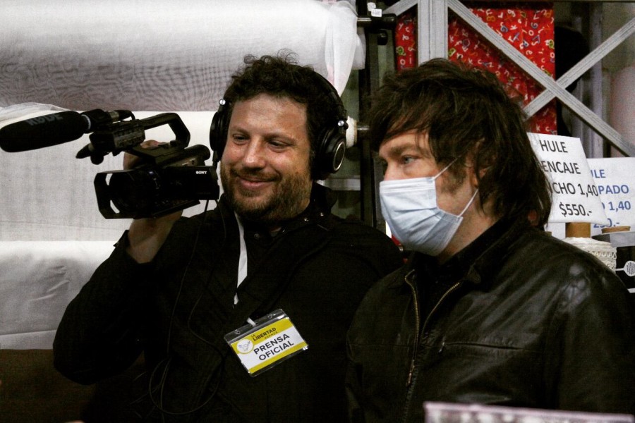 Santiago Oria junto a Javier Milei.