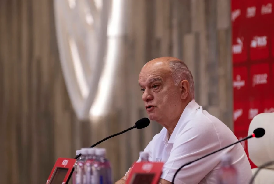 DIRIGENTE. Néstor Grindetti, el presidente de Independiente, club habituado a las inhibiciones en los últimos años.