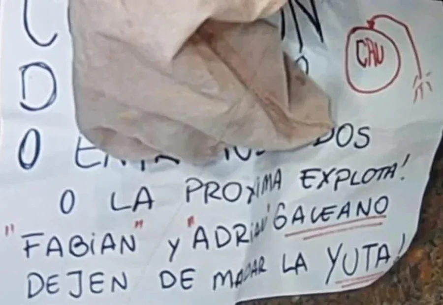 La nota que deja junto a la granada en la sede de Unión.