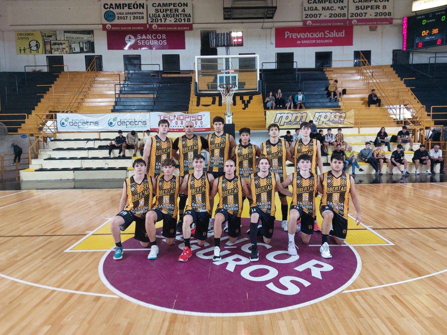 TIGRES. Se estrenaron con triunfo.