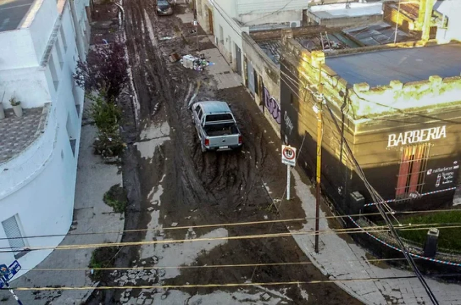Duelo por el trágico temporal de Bahía Blanca.