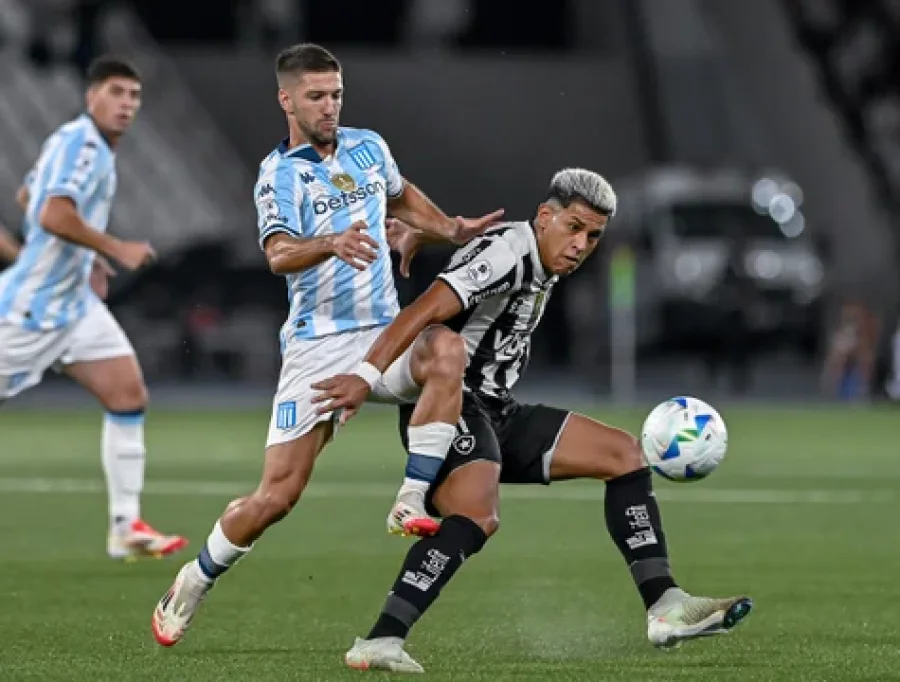 Luciano Vietto se desgarró en la final de la Recopa Sudamericana ante Botafogo de Brasil.