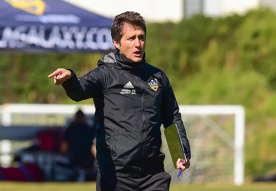Guillermo Barros Schelotto dirigirá a Vélez.