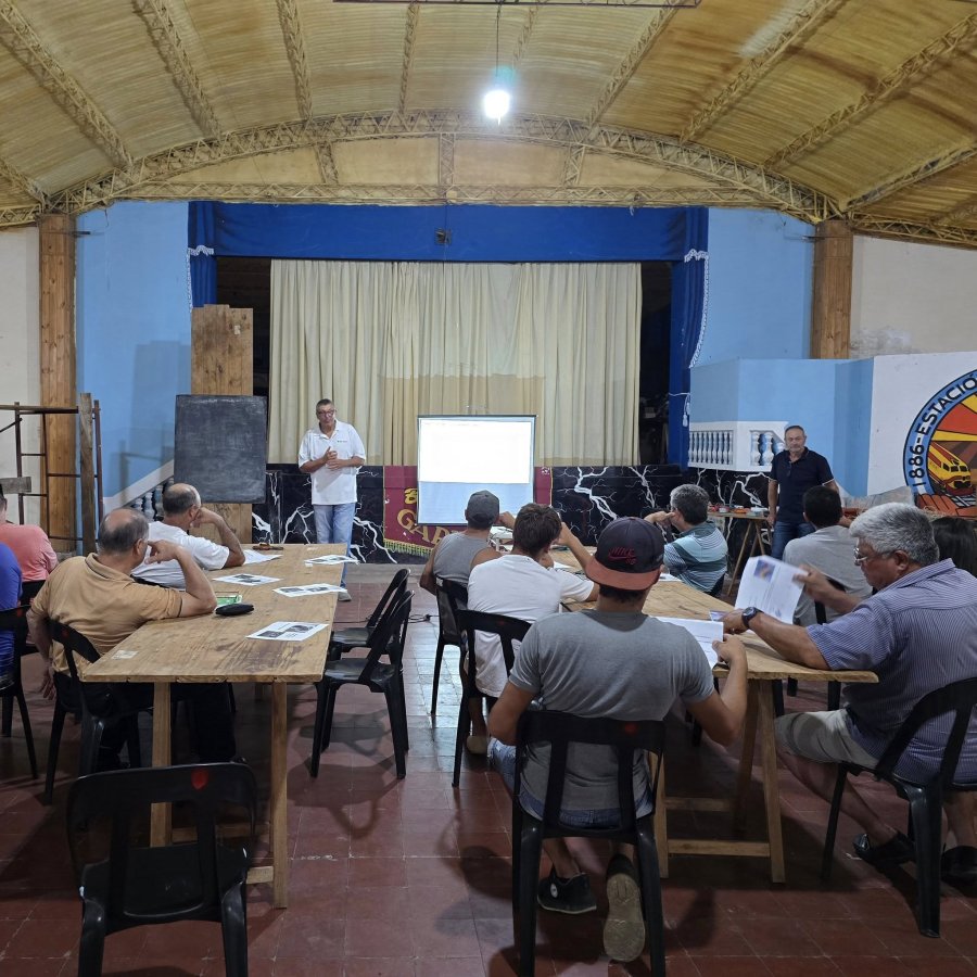 Vista general del primer encuentro.