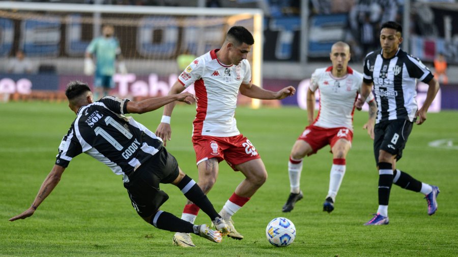 HURACÁN JUEGA POR COPA ARGENTINA