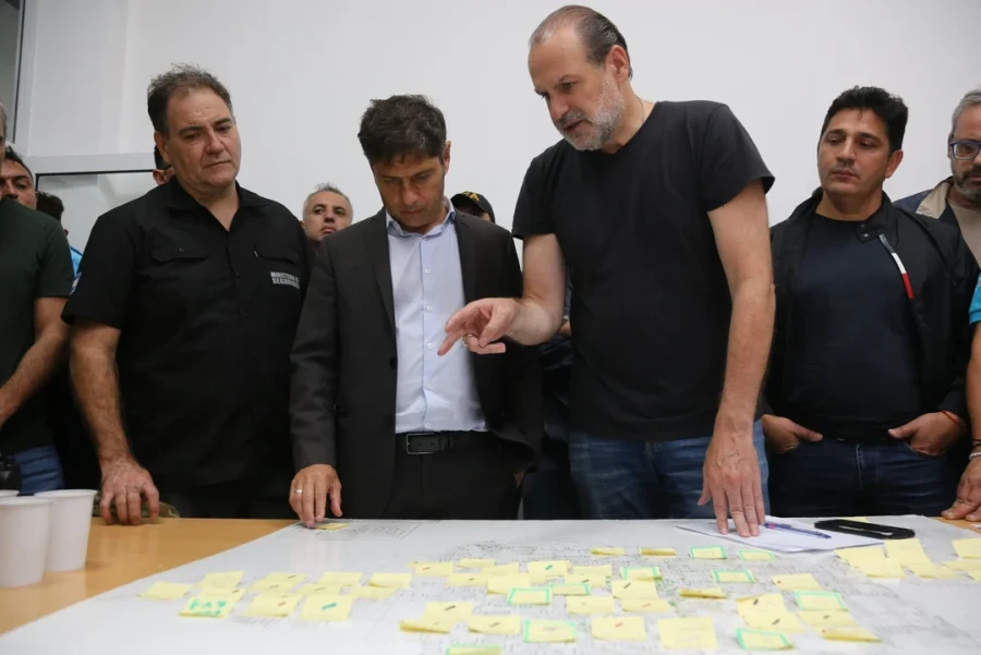 El gobernador Axel Kicillof junto al intendente Federico Susbielles y los ministros de Seguridad Javier Alonso y de Transporte Martin Marinucci.
