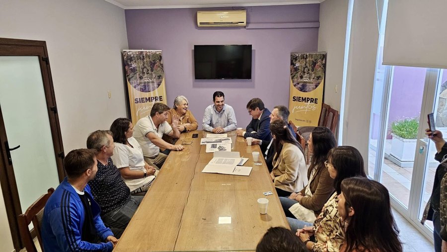 El encuentro con el ministro Goity.