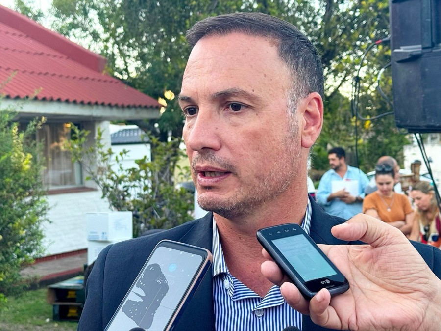 Enrico critic&oacute; duramente la decisi&oacute;n de Naci&oacute;n de dar de baja todos los contratos de obra p&uacute;blica de rutas.