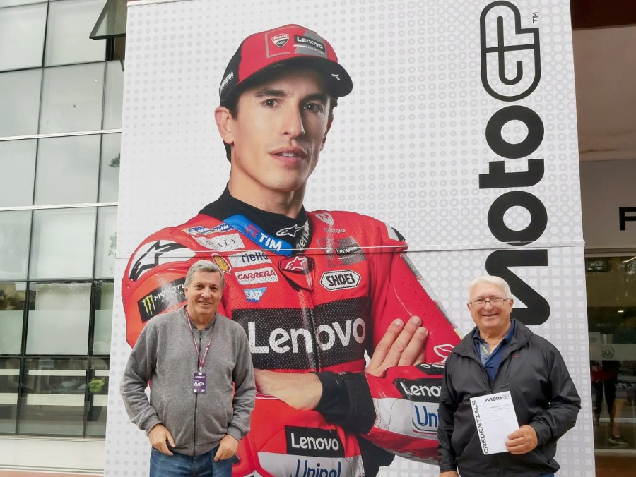 ACREDITADOS. Víctor Hugo Fux y Eldo Marozzi en el Centro de Convenciones de Termas.