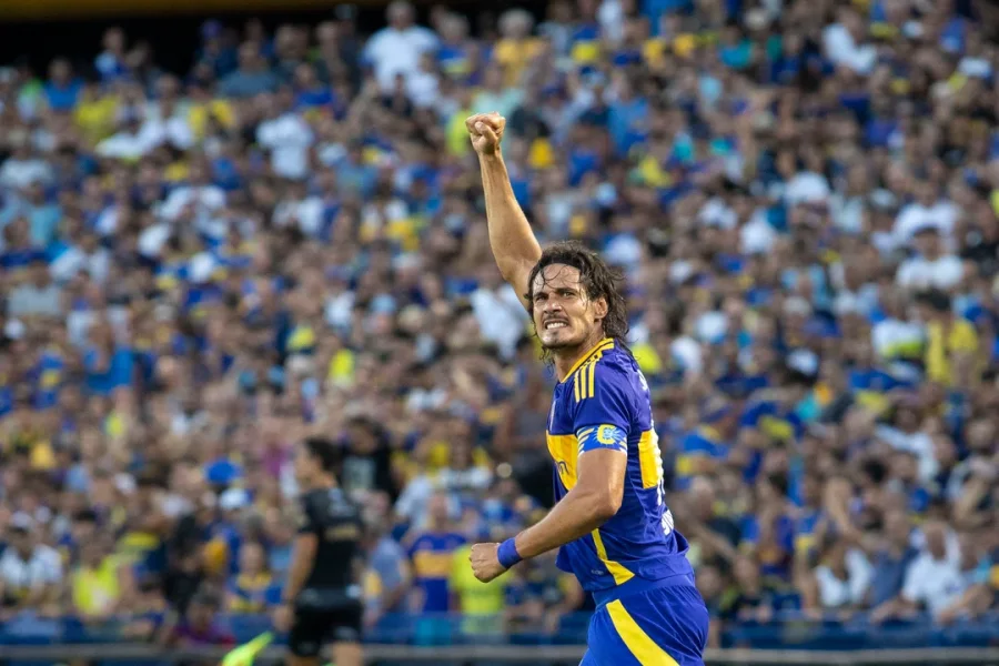 Cavani estaría en el 11 titular.