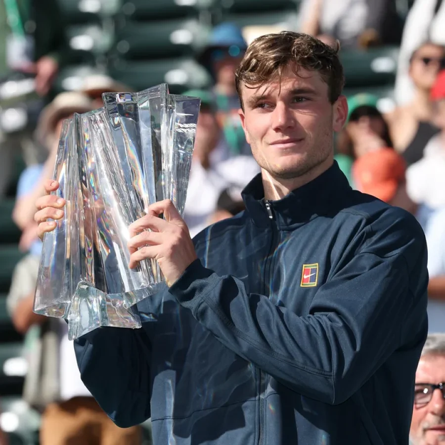 El tenista inglés Jack Draper logró este domingo su primer título Masters 1000 al coronarse en Indian Wells